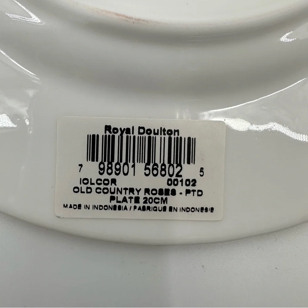 Royal Albert NWT Old Country Roses Salad Plate Set of 2